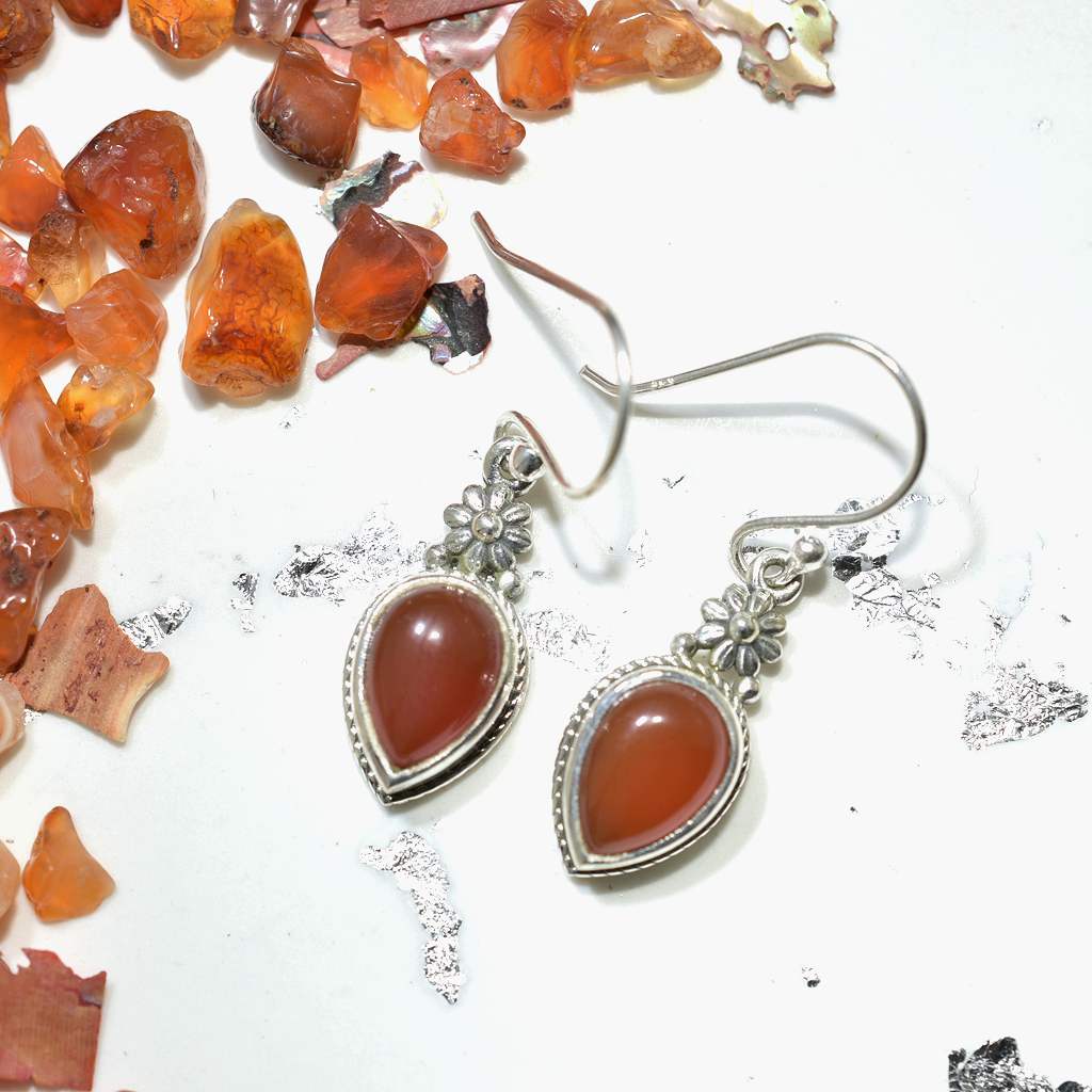 Teardrop earring with Carnelian