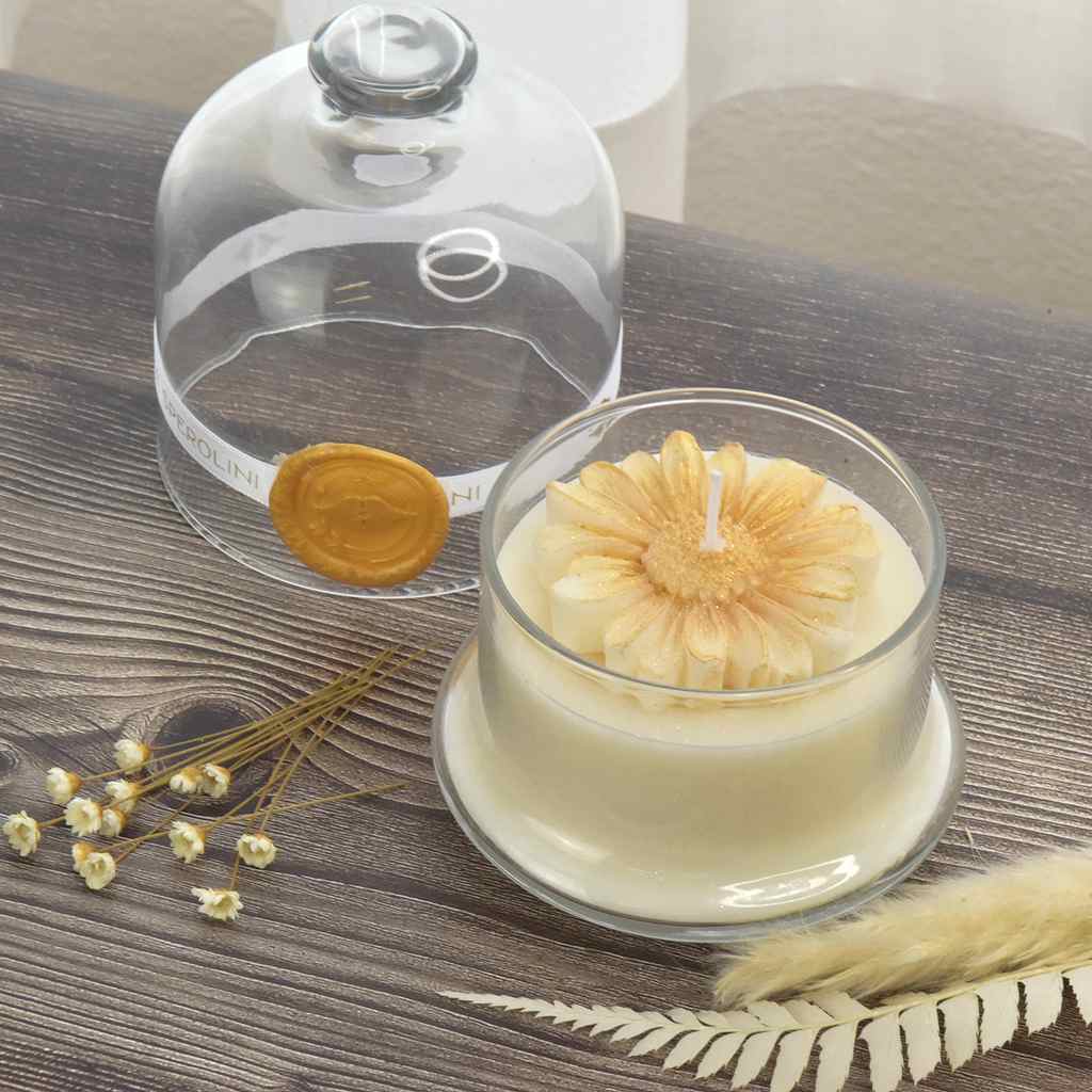 Gold daisy glass dome candle
