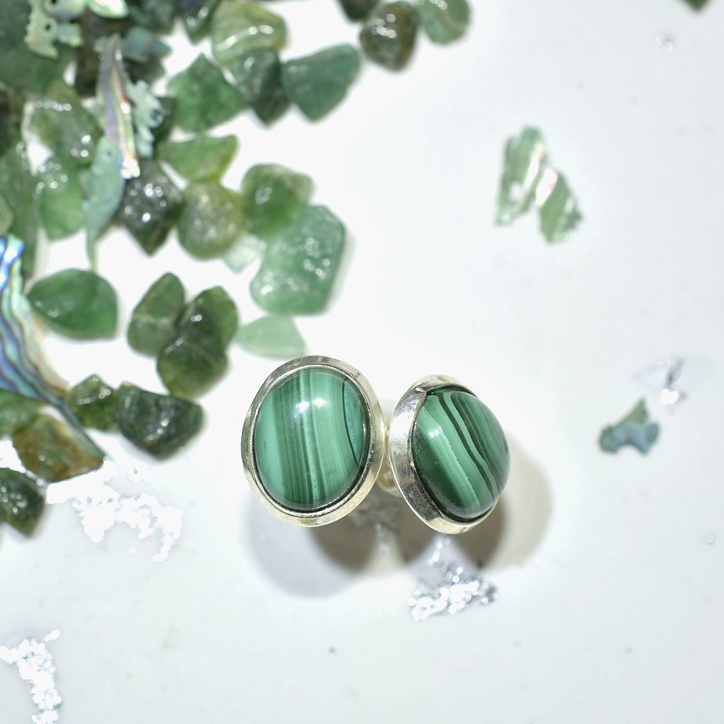 Light Earring with Malachite